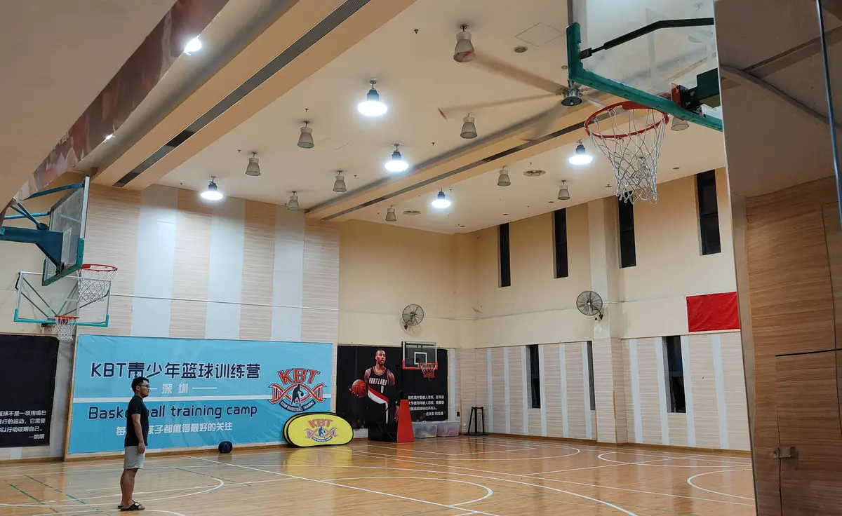 借助线上篮球训练平台在家也能追逐梦想_0